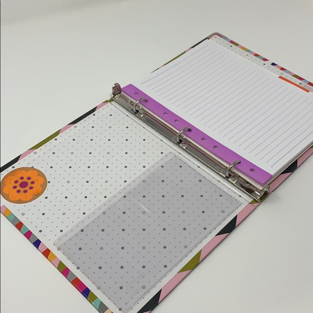 3-Ring binder / planner - Picture 2 of 6